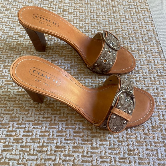 Coach Devon Leather Slide Heel  7.5 - Picture 2 of 11
